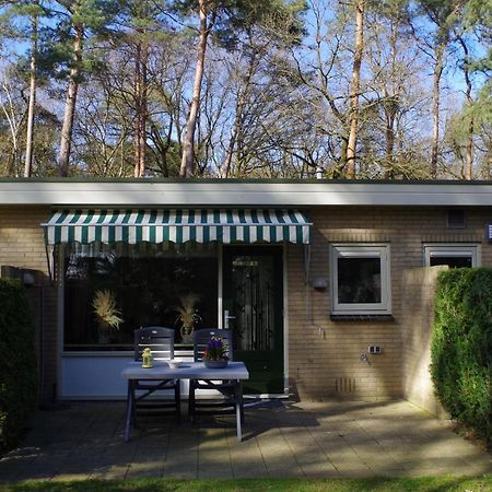 Geschakelde Bungalow Op De Veluwe "De Eekhoorn" 오털로 외부 사진