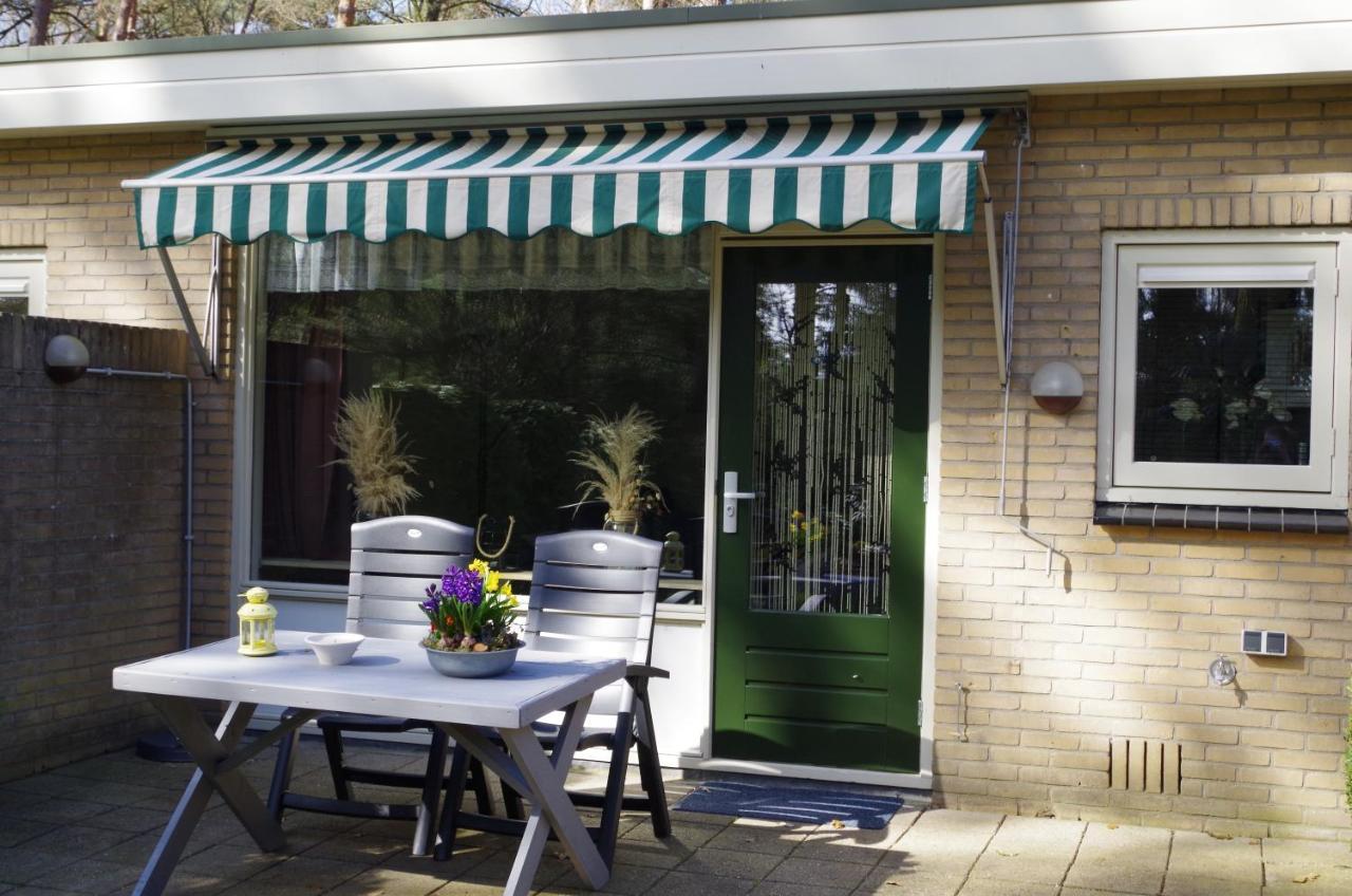 Geschakelde Bungalow Op De Veluwe "De Eekhoorn" 오털로 외부 사진