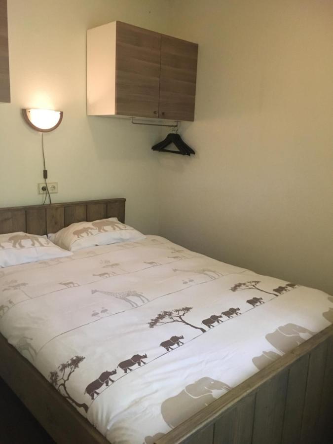 Geschakelde Bungalow Op De Veluwe "De Eekhoorn" 오털로 외부 사진